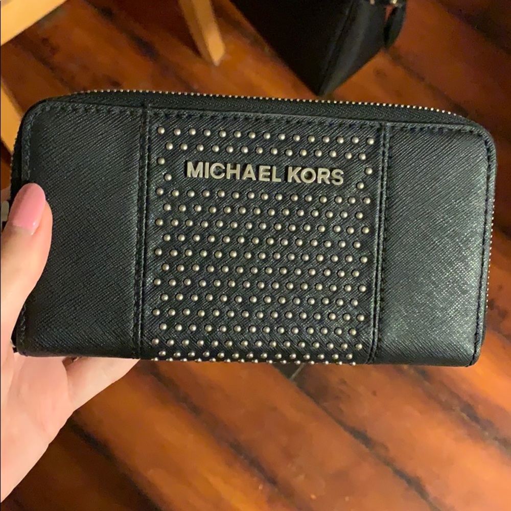 Michael kors wallet